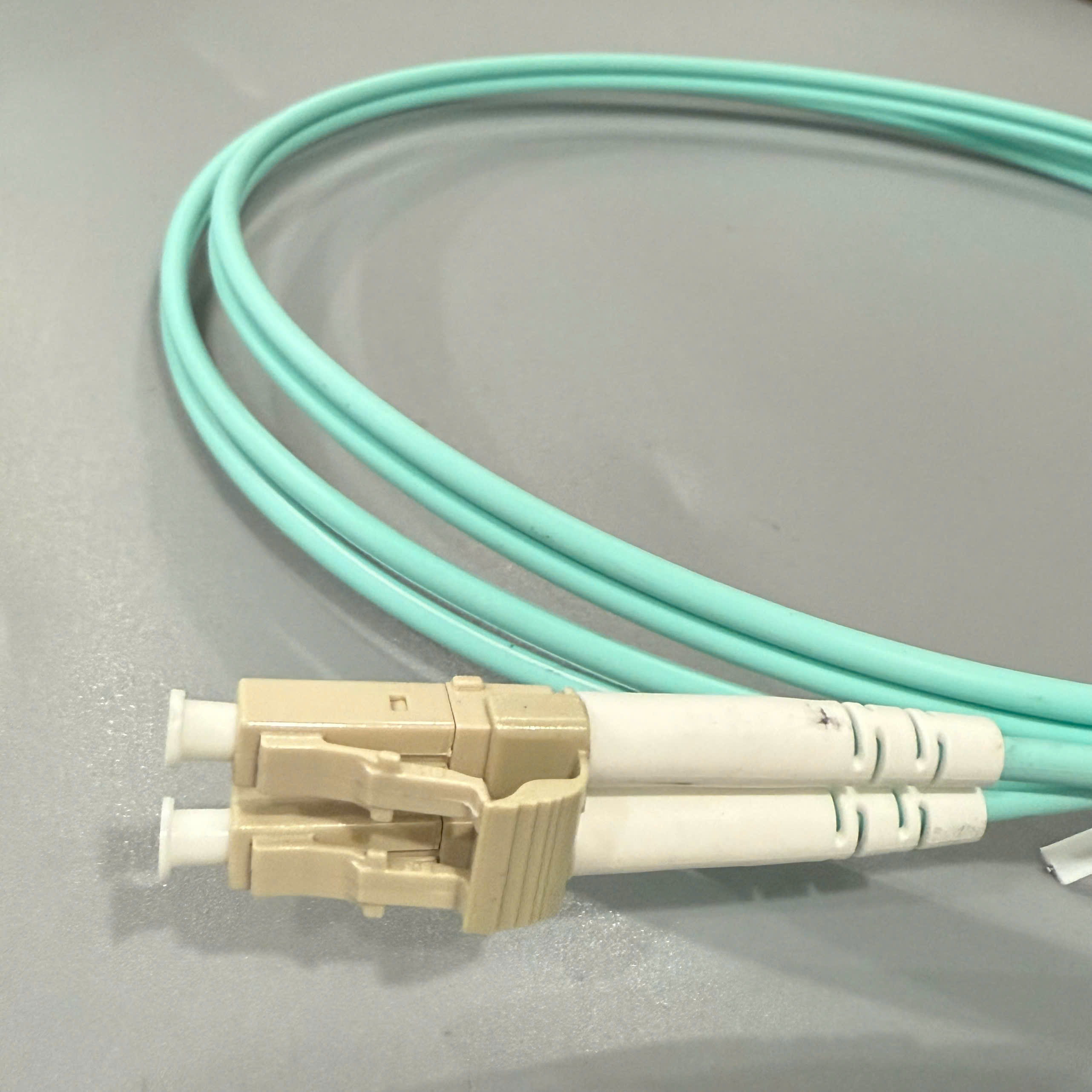 Dây nhảy quang Multimode OM3 Duplex đầu nối LC/UPC-LC/UPC dài 1M, AR-LL-M3-U1D
